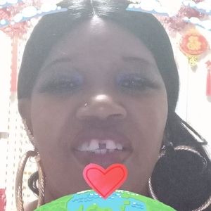 Meet your Posher, Stella